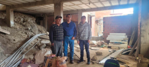 Lider-encargado-de-la-construccion-en-iglesia-Jehova-Jhire